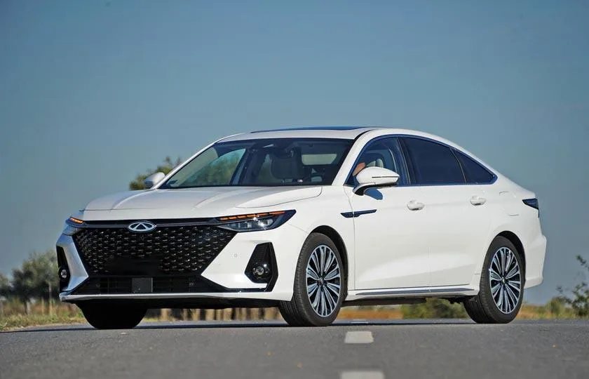 فونیکس آریزو 8 هیبرید (Z8 PHEV)