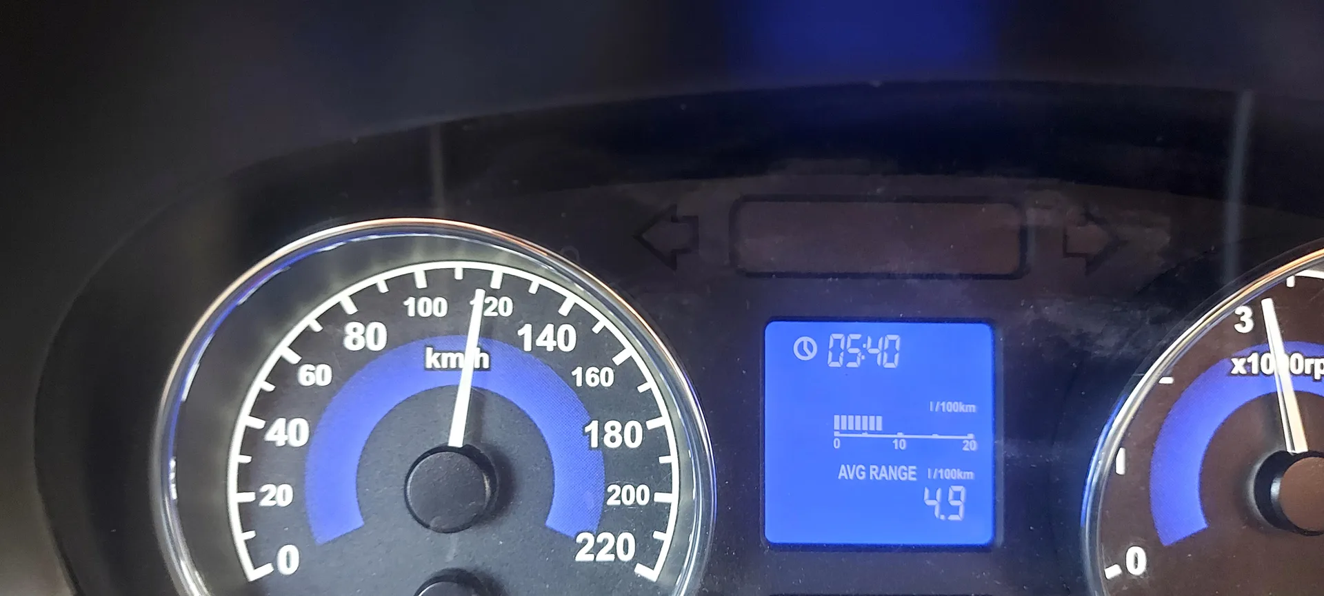 ام وی ام  550 3