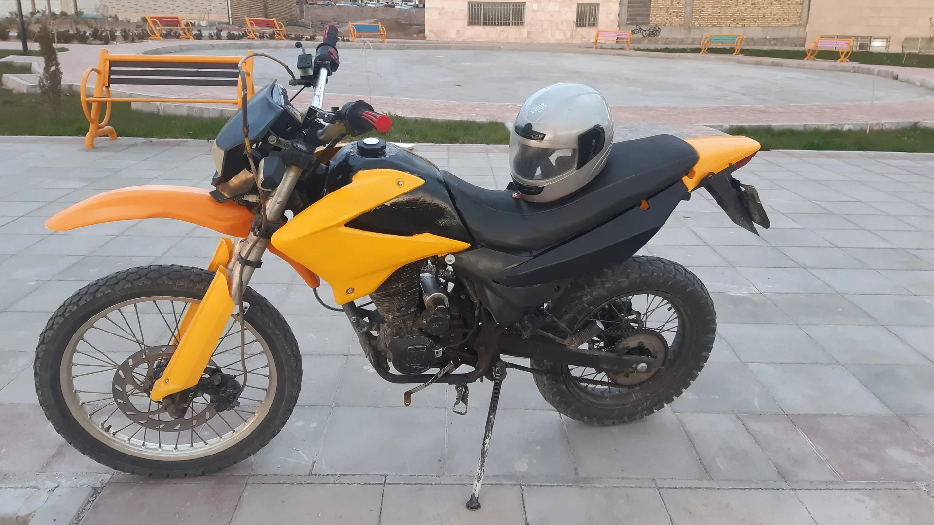 کویر موتور  رادیسون 2