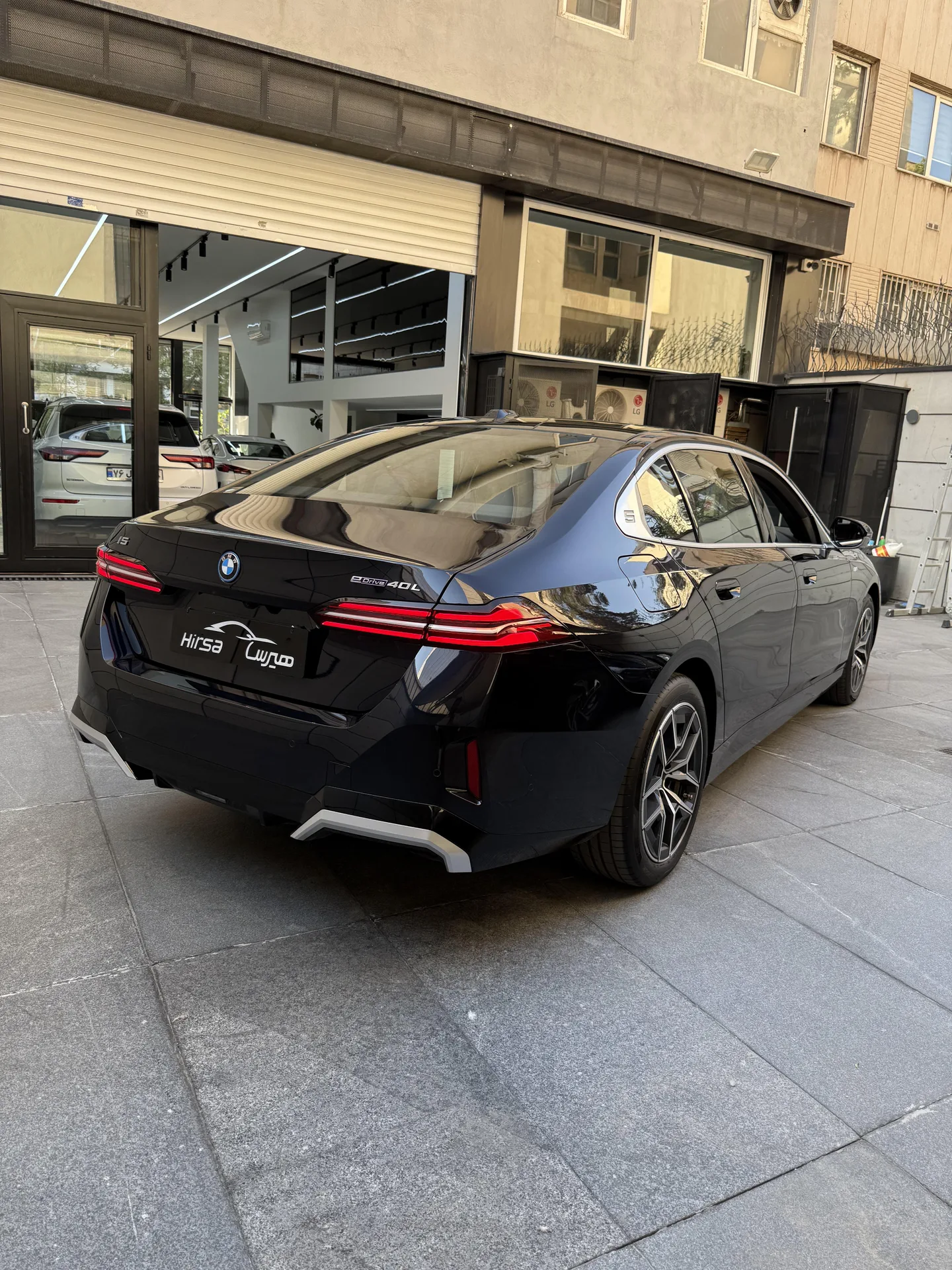 ب ام و  i5 2