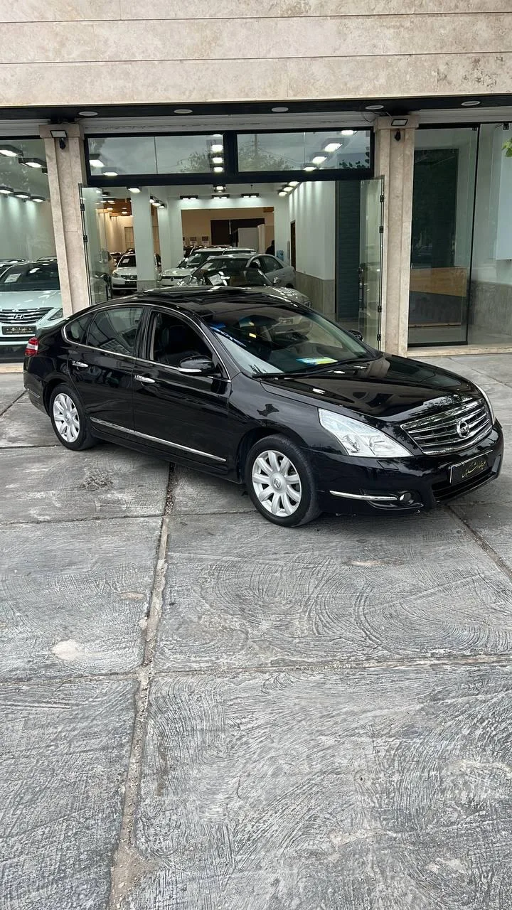 نیسان تی ینا (مونتاژ)