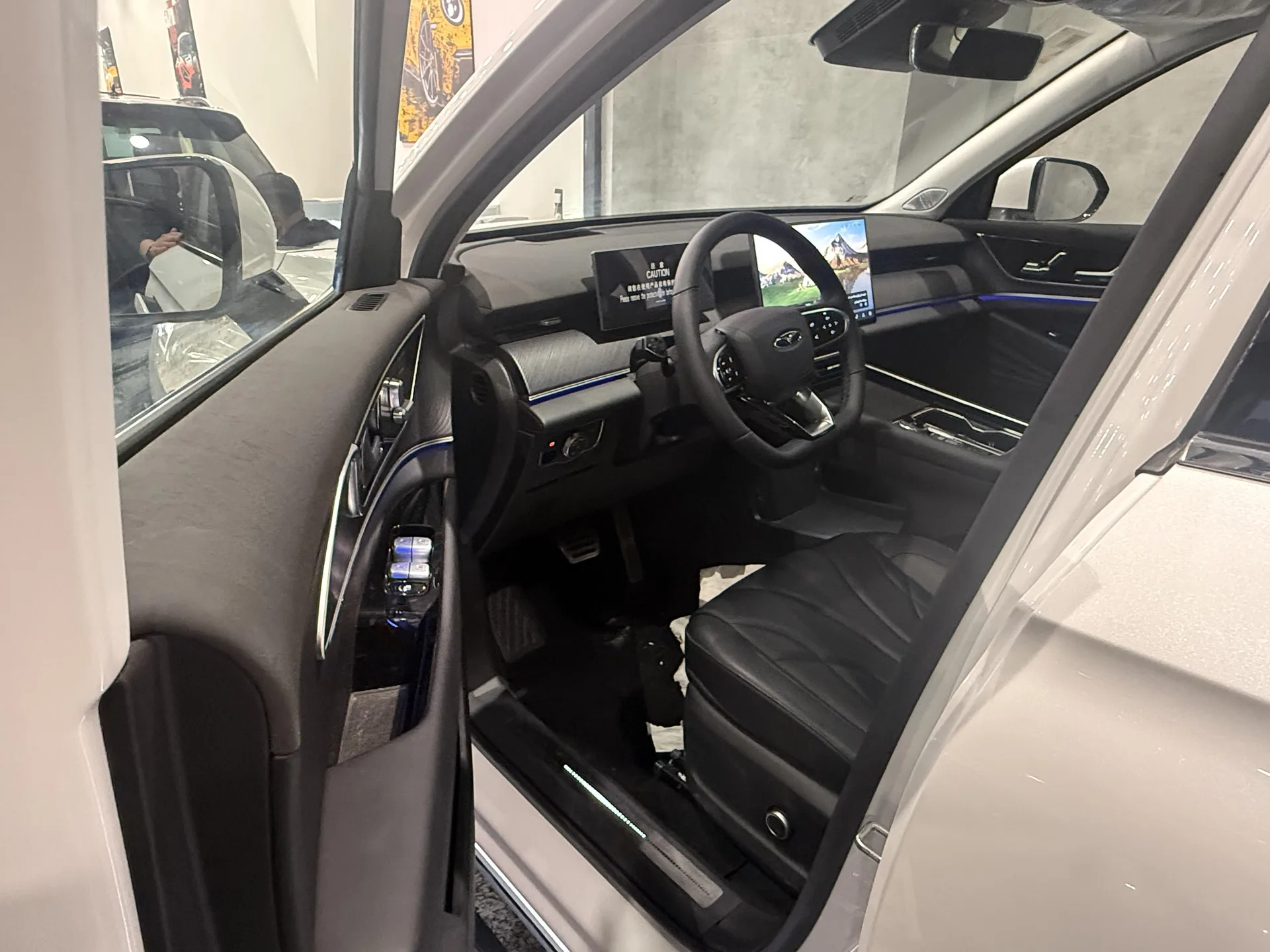 فونیکس  F9 3
